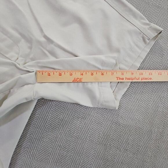 Roundtree Yorke Shorts Size 40 Travel Smart 100% Cotton Khaki Flat Front EZ Care - Picture 6 of 11